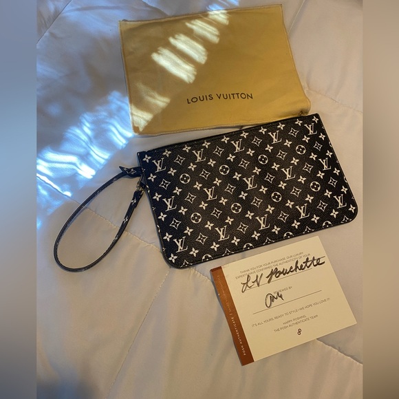 Louis Vuitton Jungle Neverfull Pochette NWOT - Picture 1 of 10